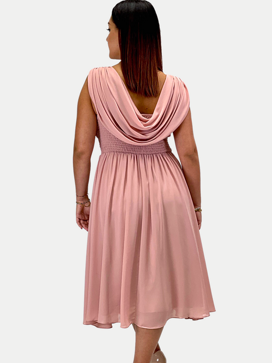 Abito midi curvy in chiffon con mantellina