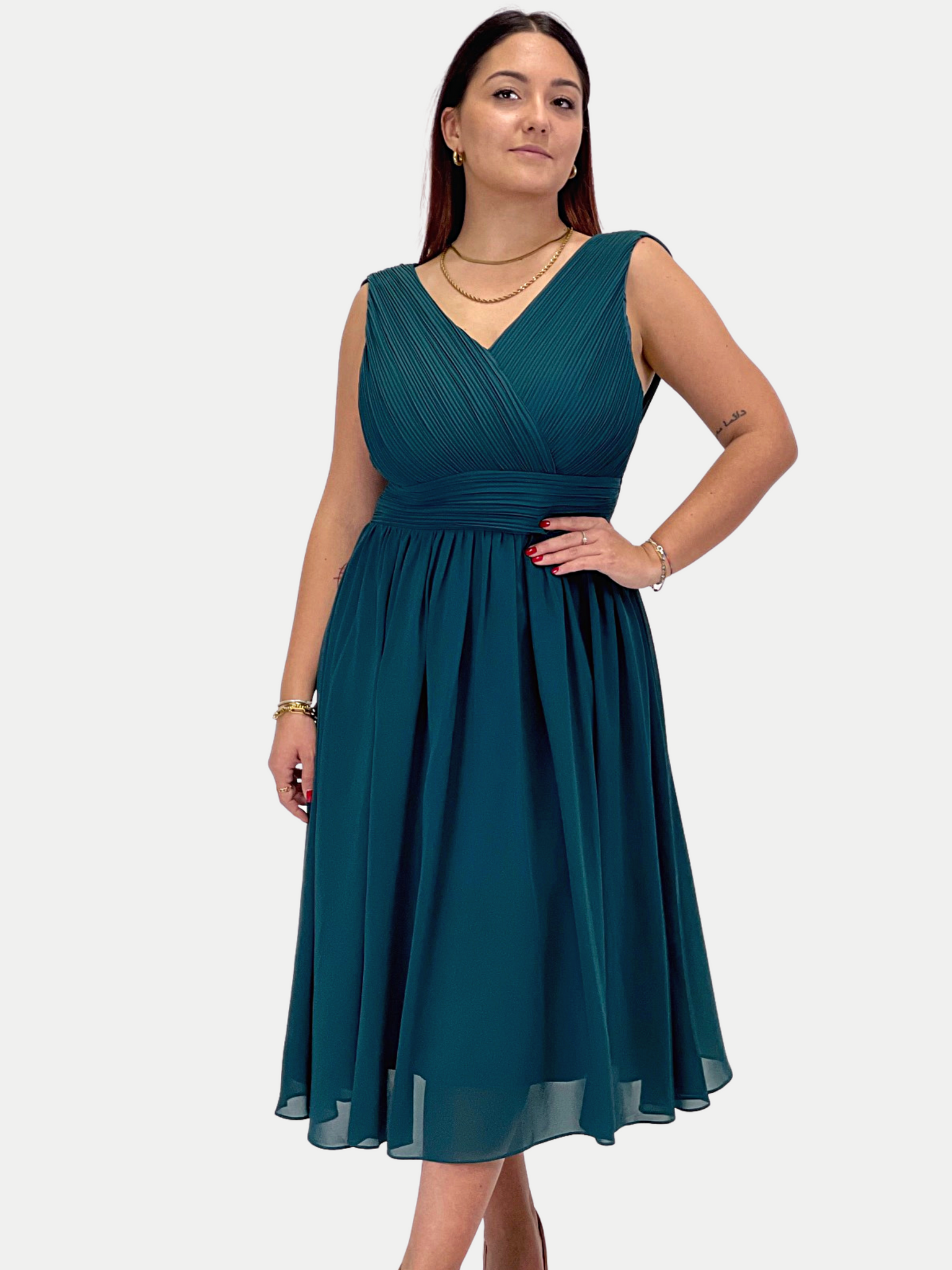 Abito con mantellina in chiffon online